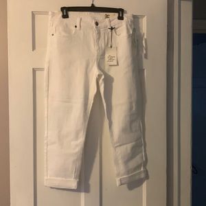 NWT - 8P white jean